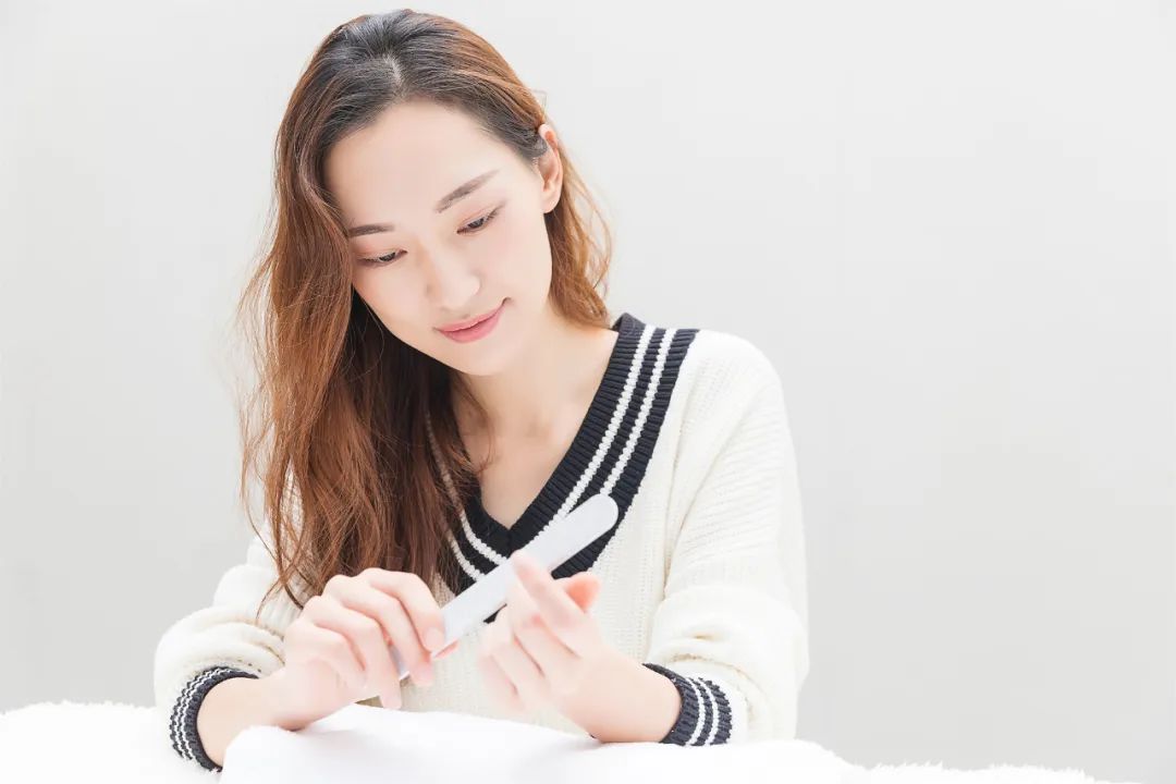 女人有桃花运面相图片（女人“有这三点”桃花运会爆棚）