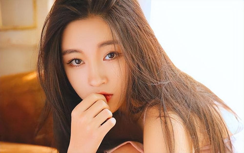 第一次约会聊天必备技巧女生（第一次约会聊天必备技巧）
