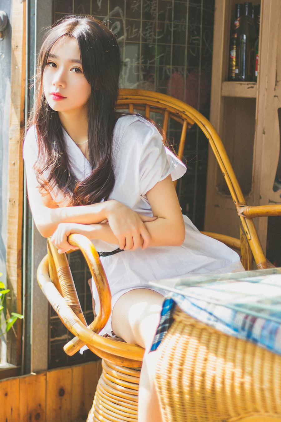 第一次和女生网聊怎么说话（第一次和女生网上聊天该怎么聊？）