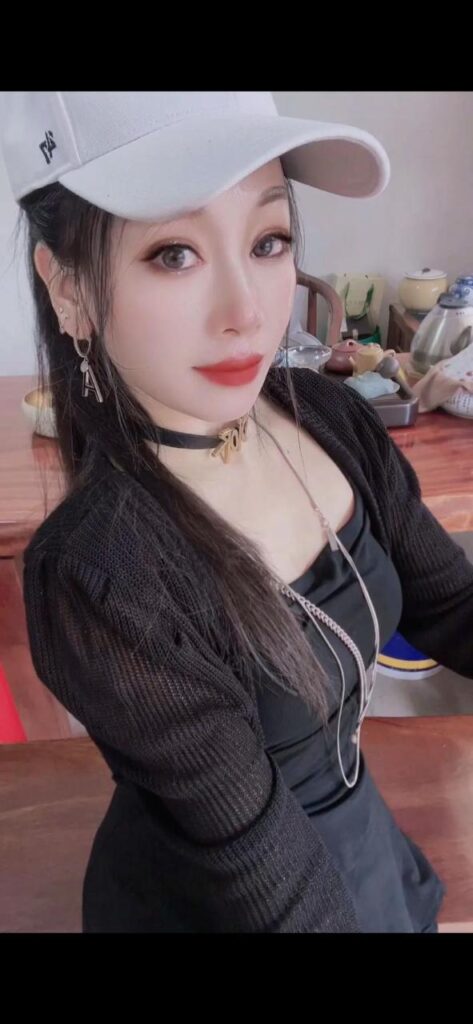 女网红潘姐和丈夫离婚视频,网红潘晓婷因疯狂吃播猝死视频