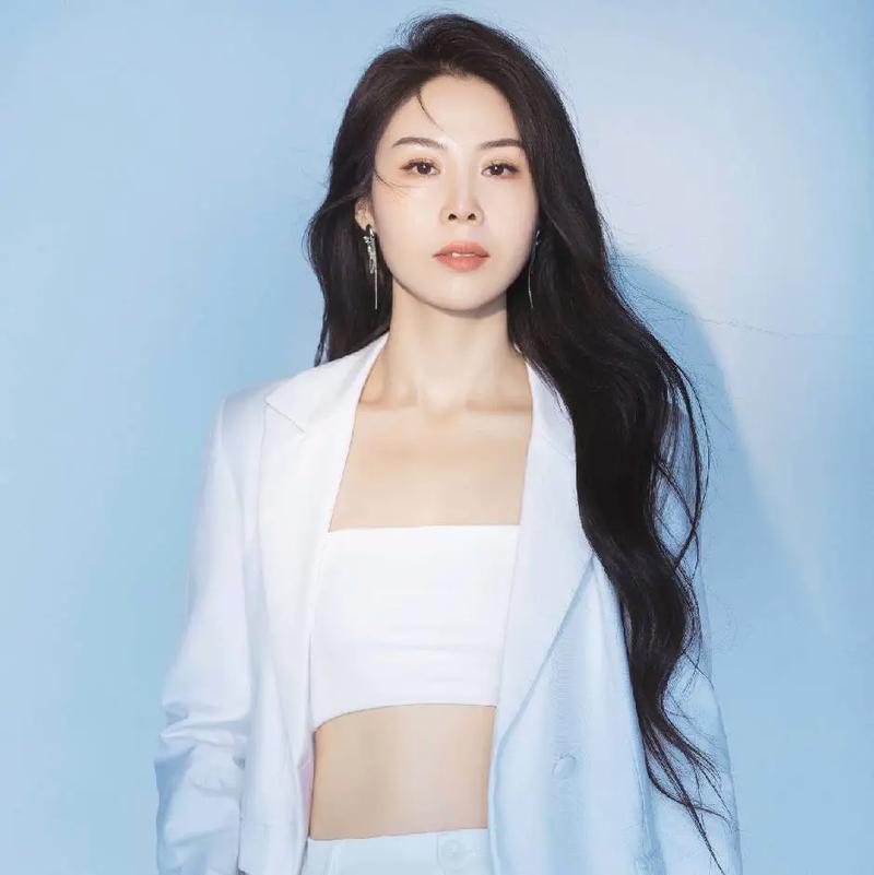 离婚阿越真实图片视频大全,离婚阿越
