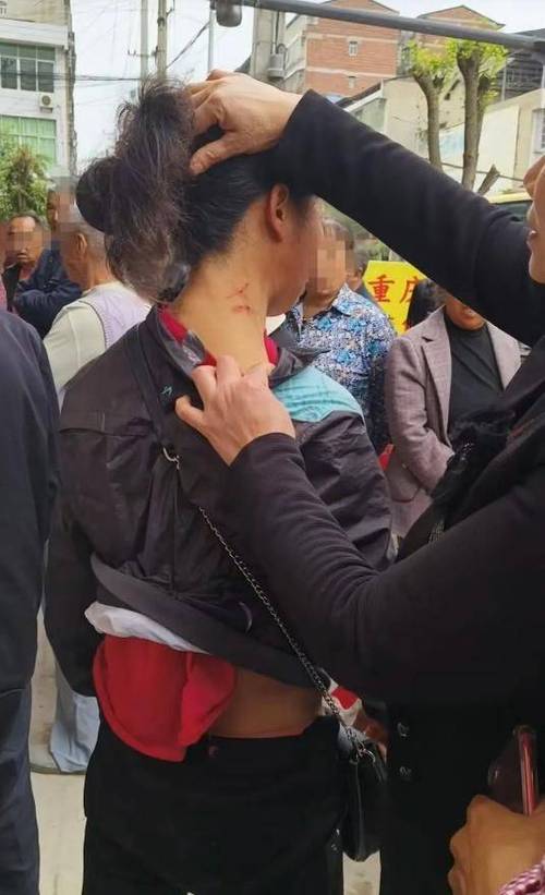 生孩子丑婆婆打儿媳怎么办,婆家看不上儿媳的原因