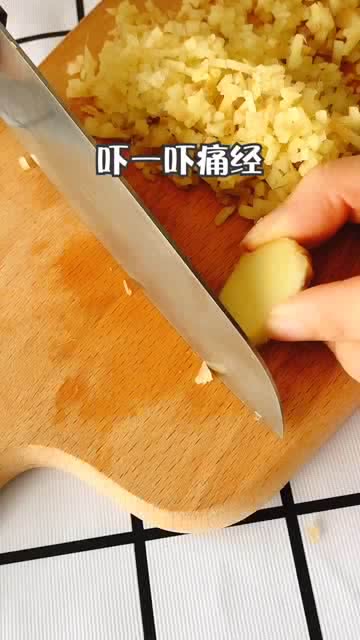 女朋友肚子痛怎么安慰,应对女友肚子痛的温馨指南