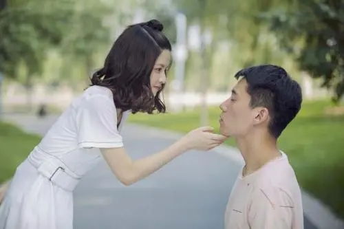 喜欢的女生有男朋友了怎么办,如何优雅应对与自我成长