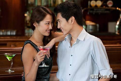 发现女朋友出轨怎么办,面对背叛,如何抉择与前行?”