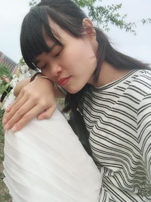 老梦见老公出轨是怎么回事,频繁梦见老公出轨的心理根源与应对策略