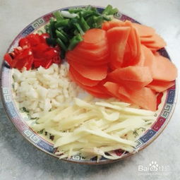 老公鸡怎么做好吃,老公鸡的多样烹饪秘籍