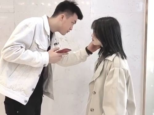 和女朋友怎么玩刺激,与女友共度刺激时光的创意玩法