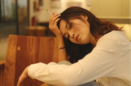 女人心死了还能挽回吗,重燃爱火的可能性解析