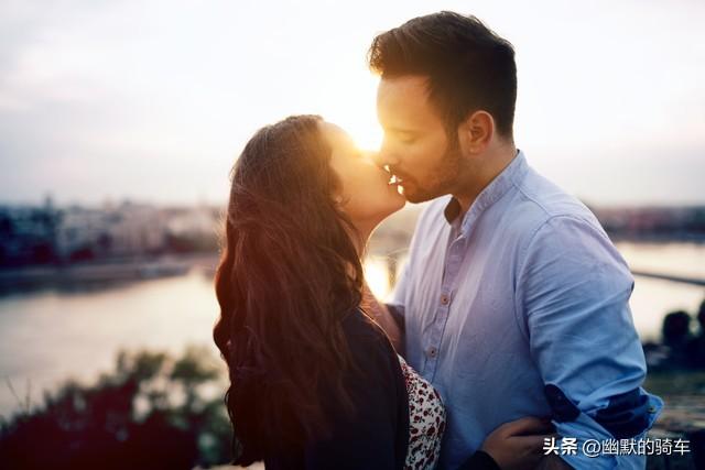 男生在约会的时候哪些行为最减分（聪明男人常用的3种约会技巧）