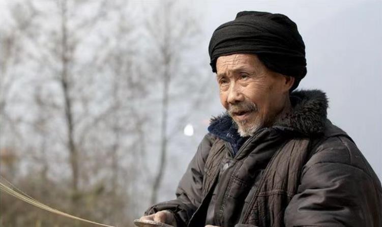 女人出轨了男人心里是怎么想的?（女人出轨后男人该怎么做？）